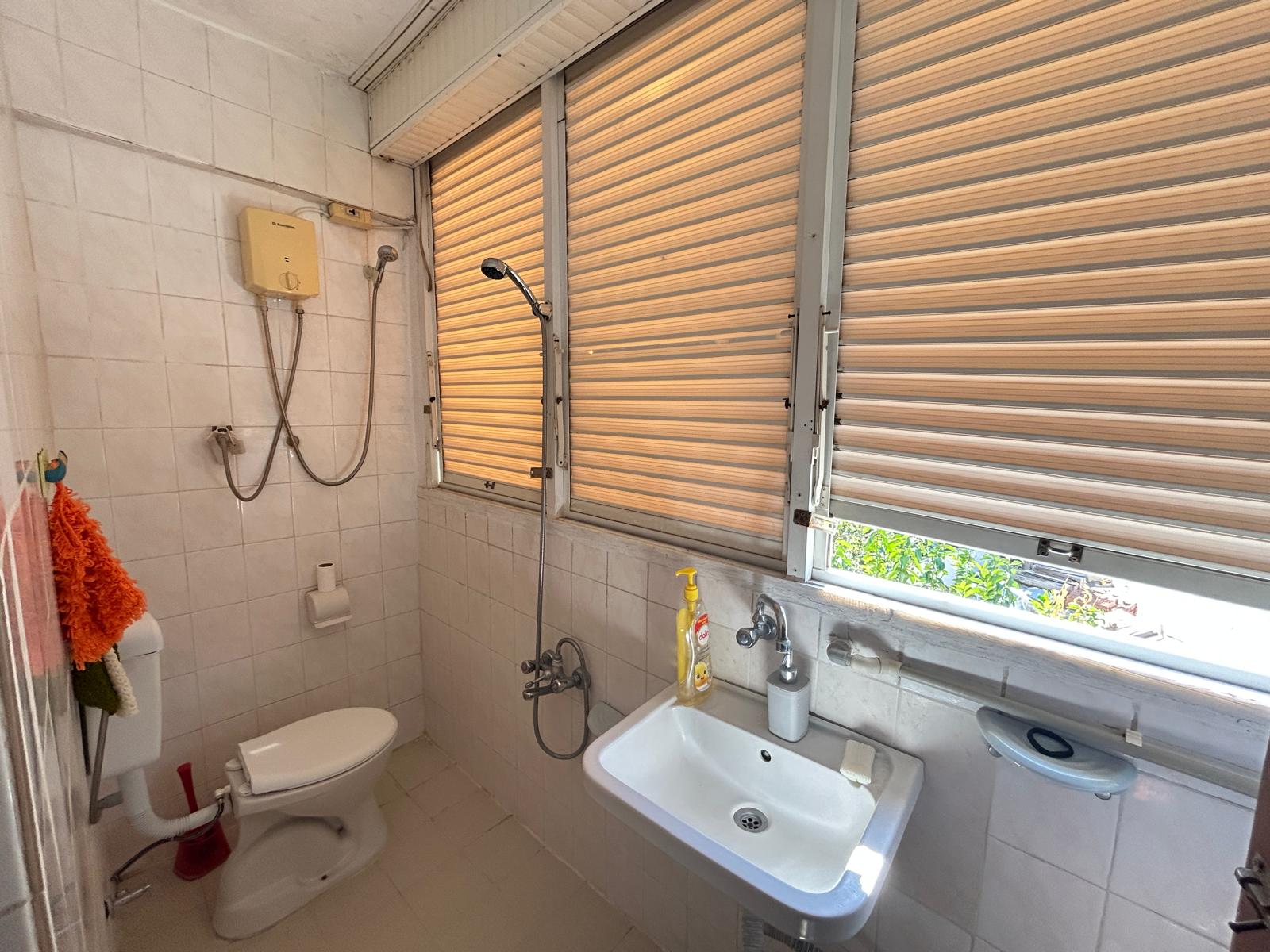 MARMARİS ARMUTALANDA KÖŞE KONUM BAHÇELİ SATILIK 3+1 TRİBLEKS VİLLA